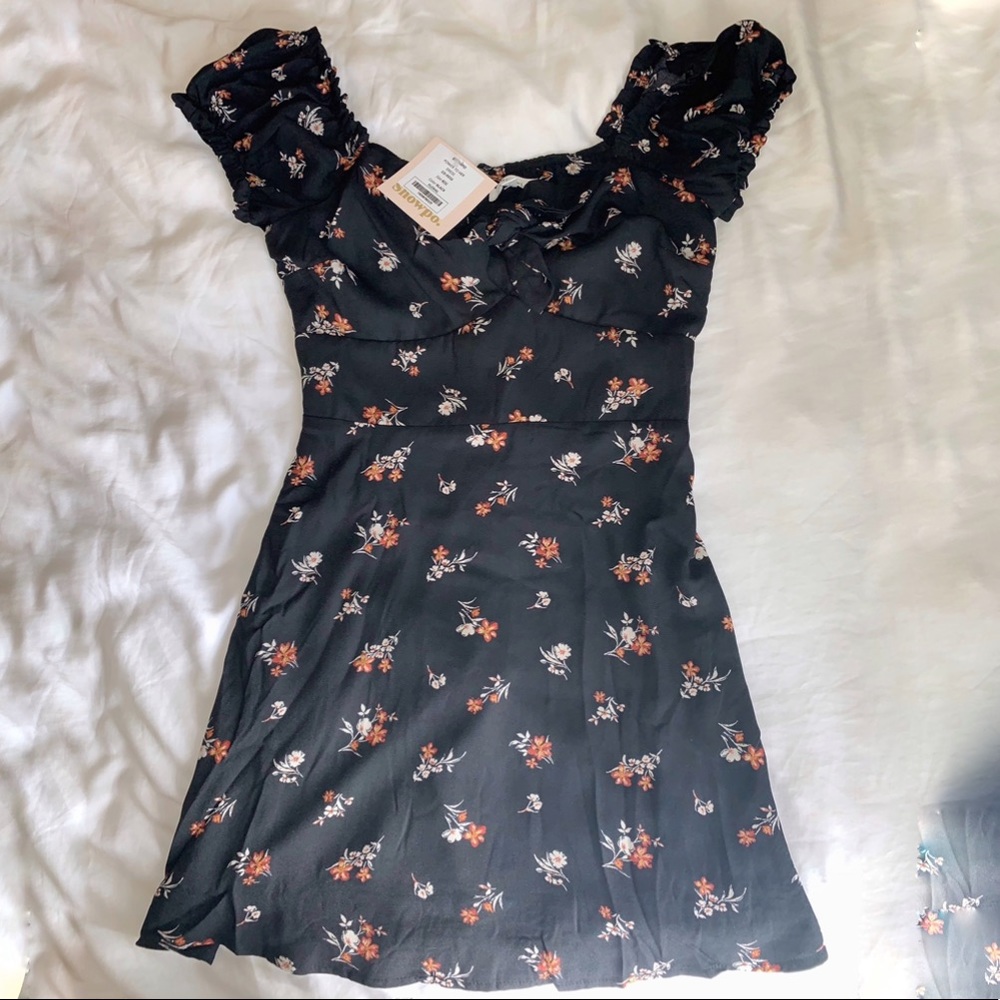 Flowery tie front summer dress